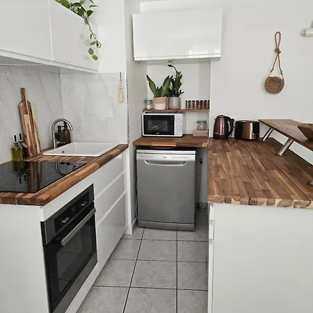 Arenes Congres Ecofriendly Centre Apartman